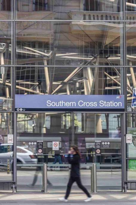 Southern Cross Skyline Free Tram Zone Close To All Apartment *