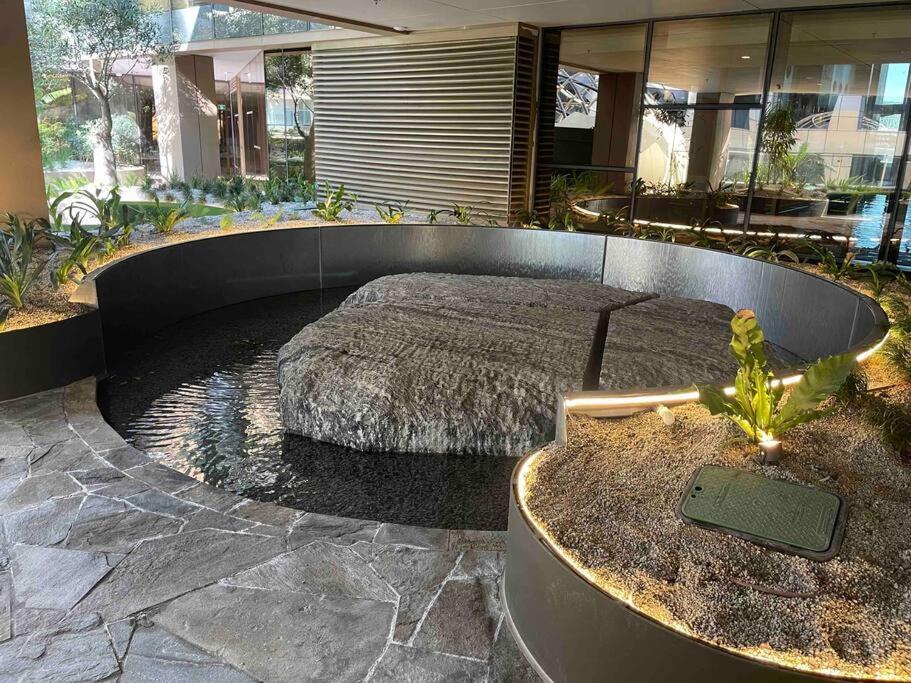Apartment Luxury W/ Facilities, Views & Parking *