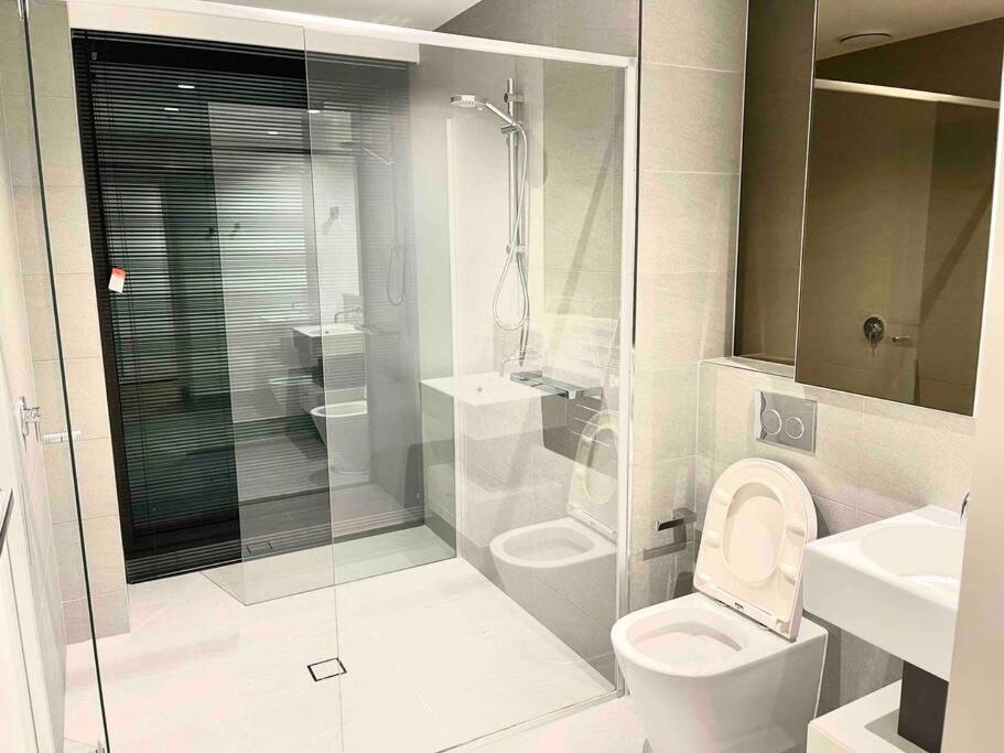 Apartment Luxury W/ Facilities, Views & Parking