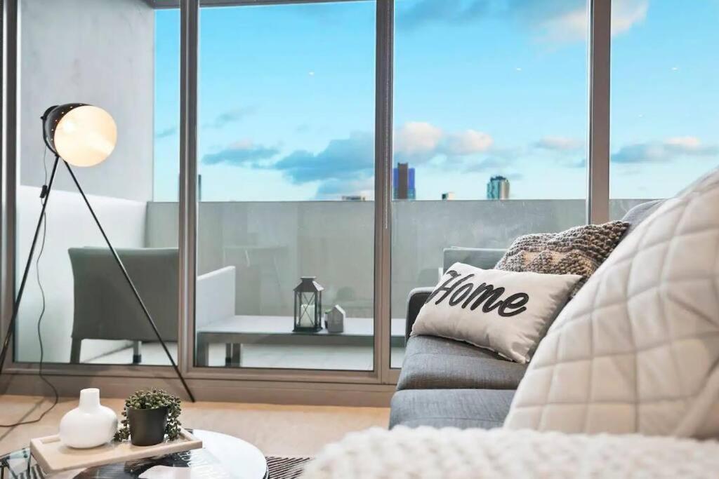 One Bedroom I Free Parking I Fabulous View Apartment Melbourne