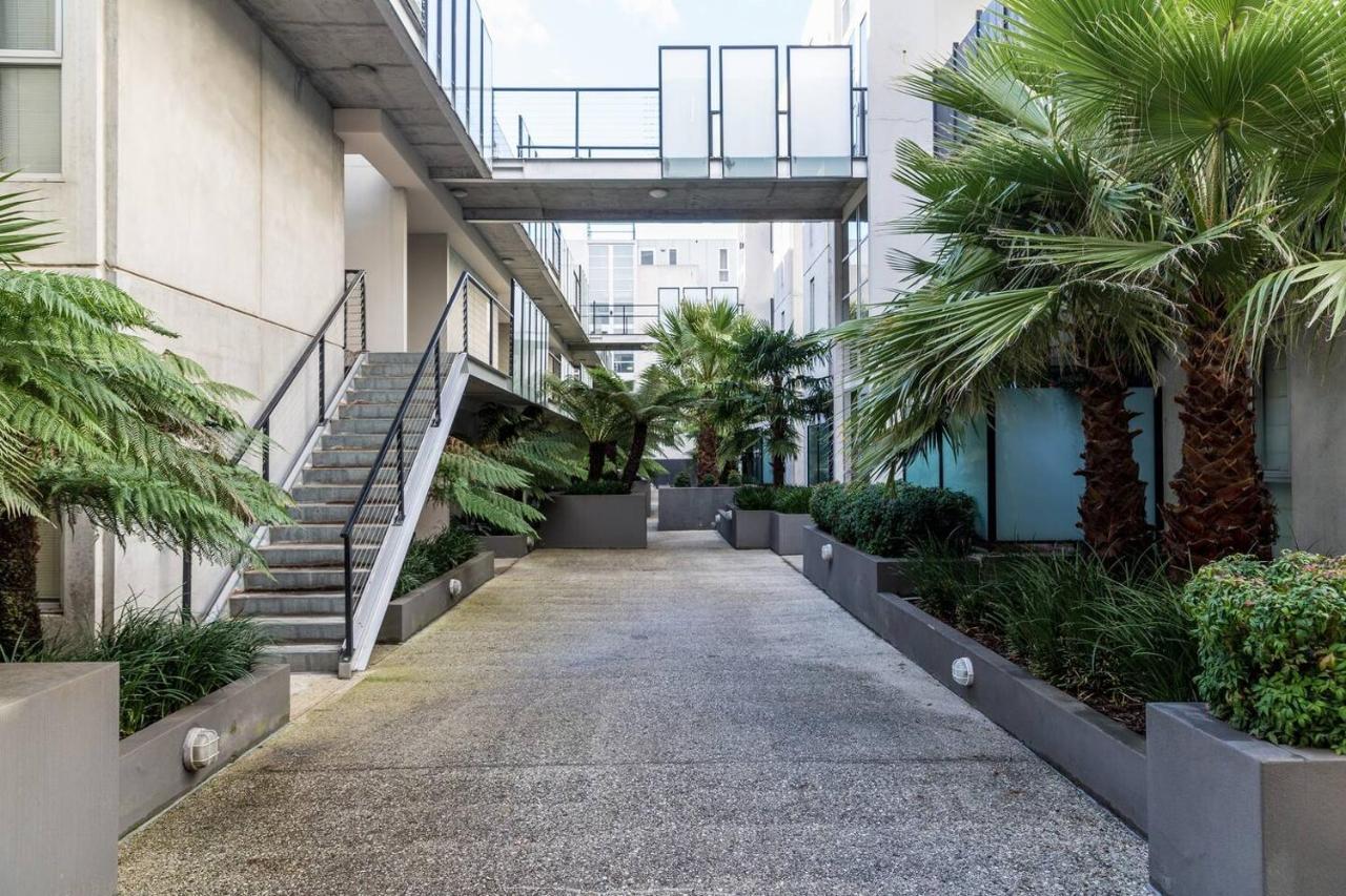 'fitzroy Max' Easygoing Urban Pad Off Brunswick St * Melbourne