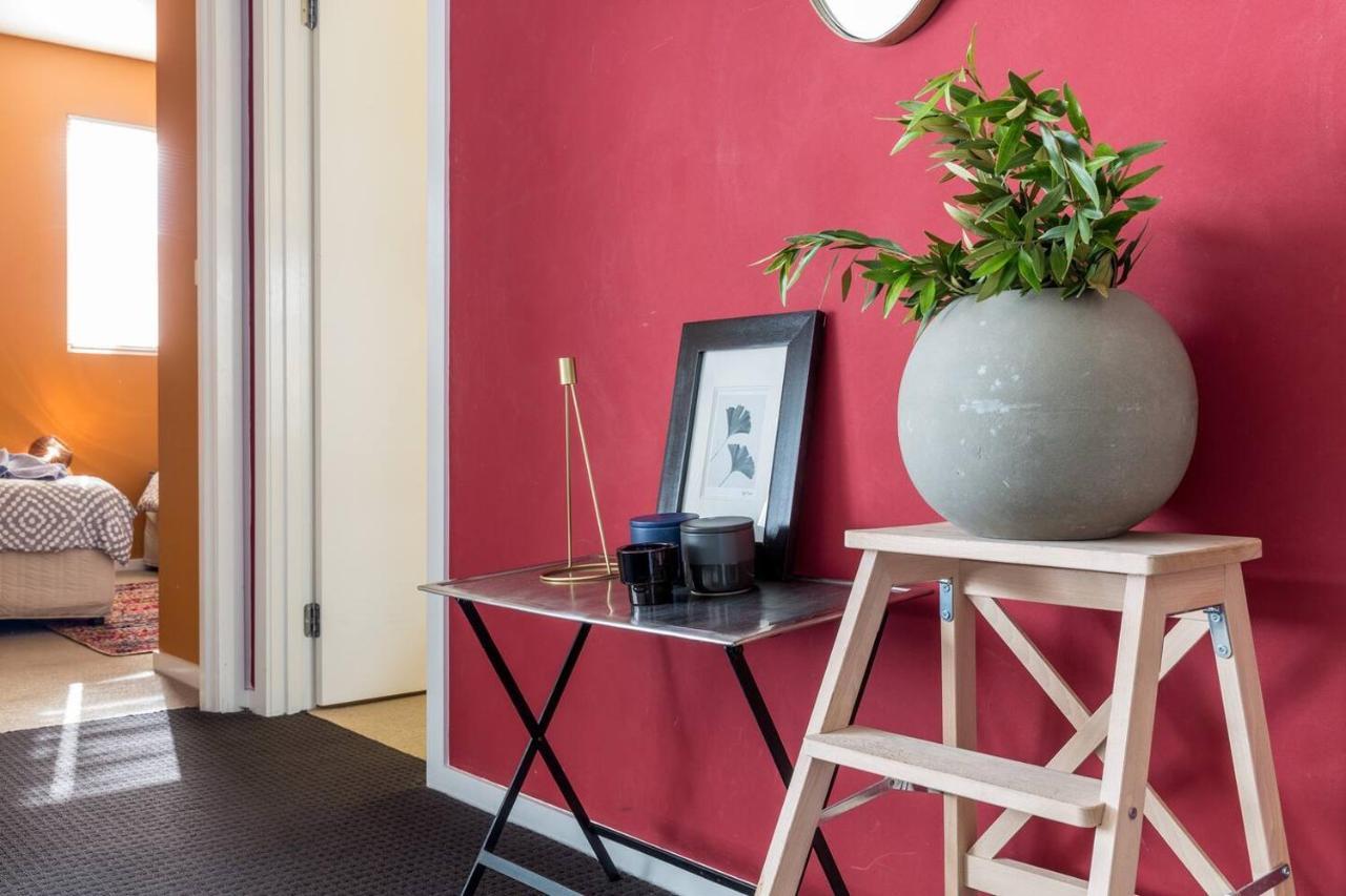 'fitzroy Max' Easygoing Urban Pad Off Brunswick St Melbourne