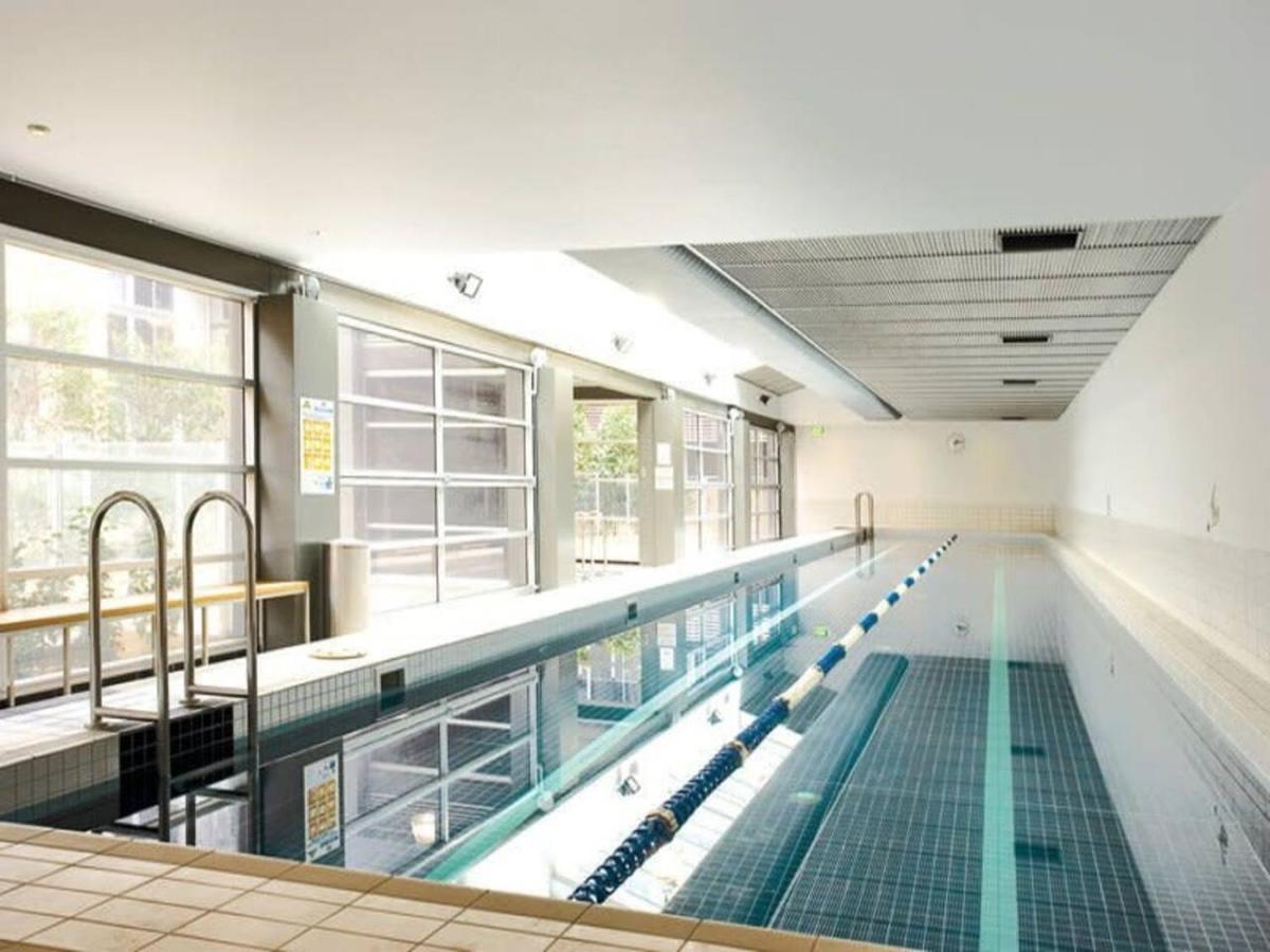 Apartment New York Lofted Cbd Retreat With Pool And Parking *