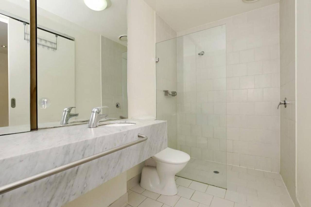 Inner City Seclusion Near Rmit With Parking *