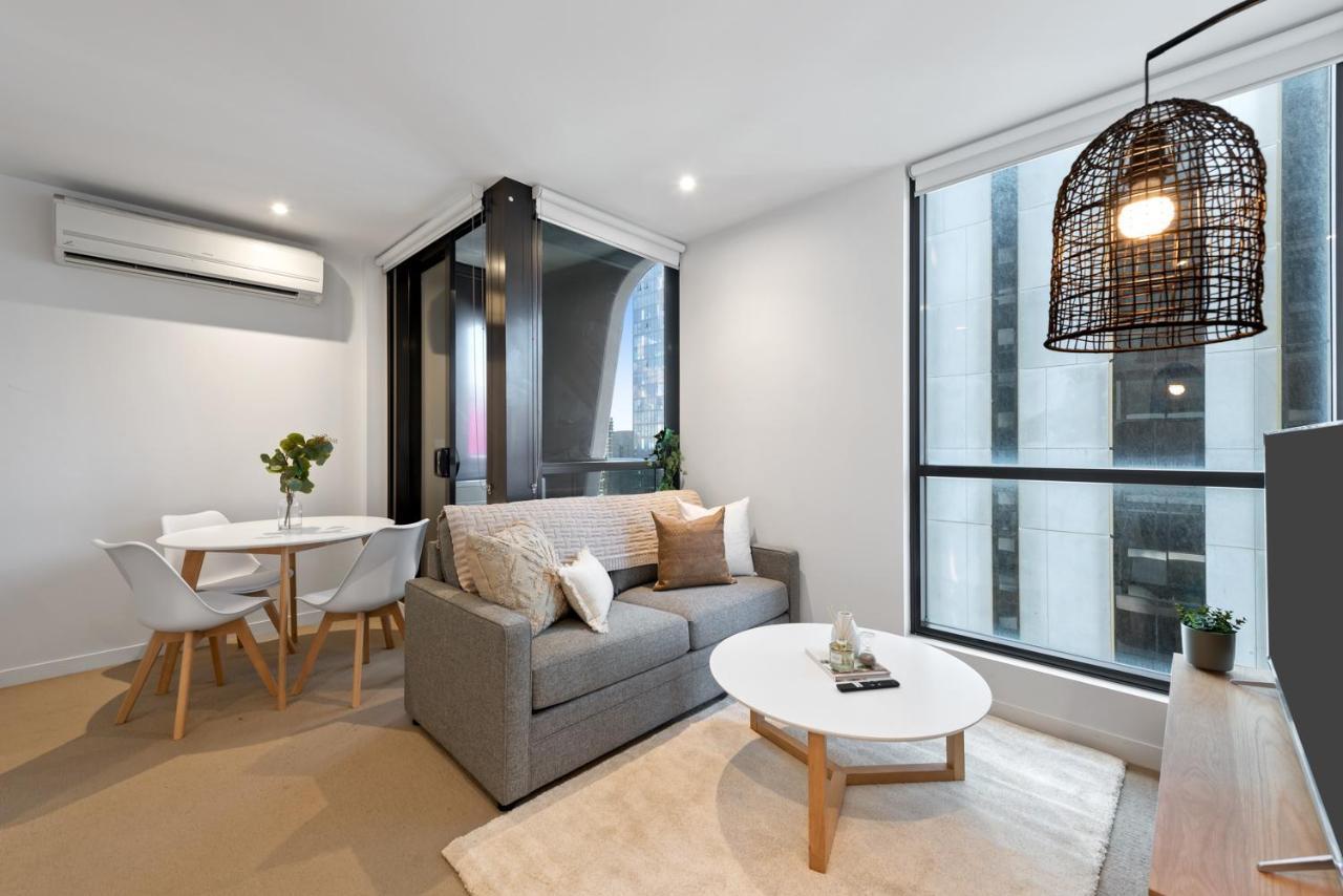 Simply By Ready Set Apartment *
