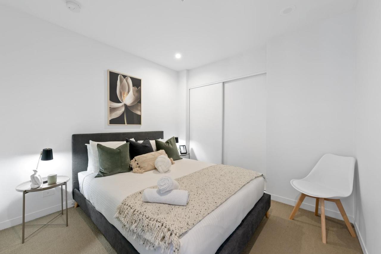 Apartment Simply By Ready Set Melbourne