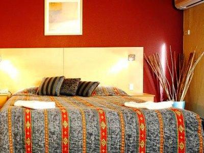 Ciloms Airport Motel 3*