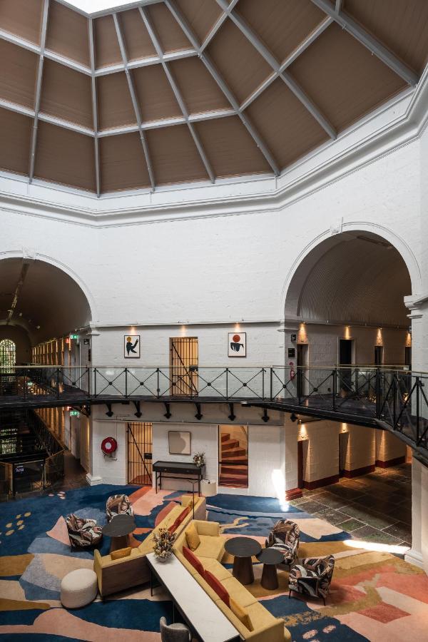 The Interlude 5* Melbourne