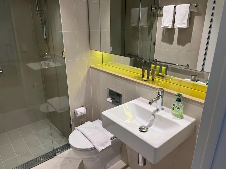Wyndel One Bedroom Col8302 * Melbourne