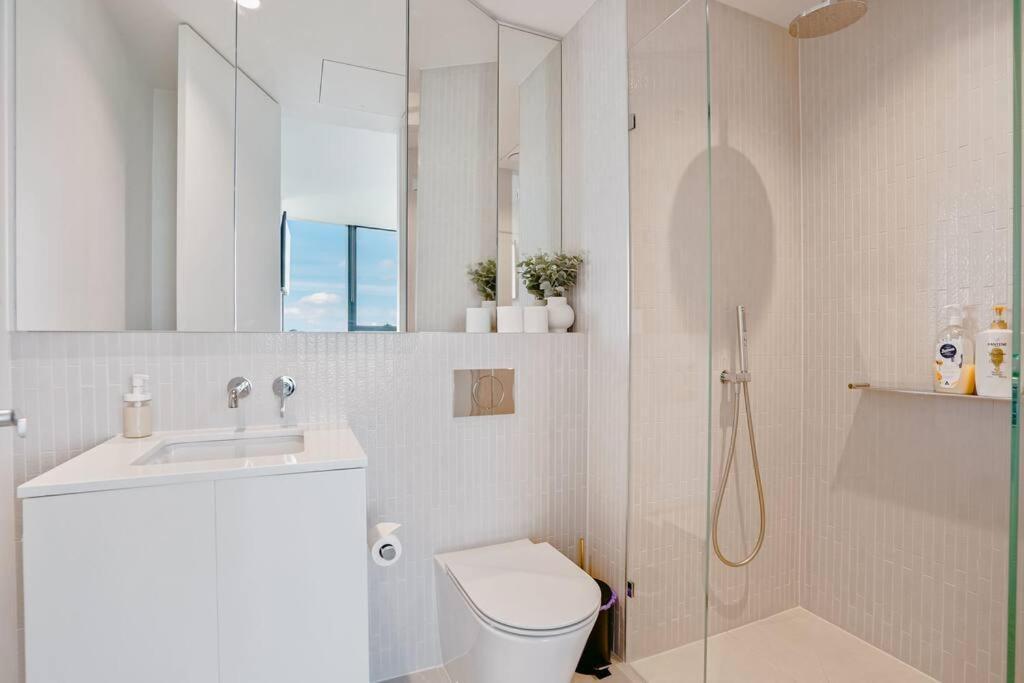 Glamorous 2b Southbank Lv45#msq45 * Melbourne