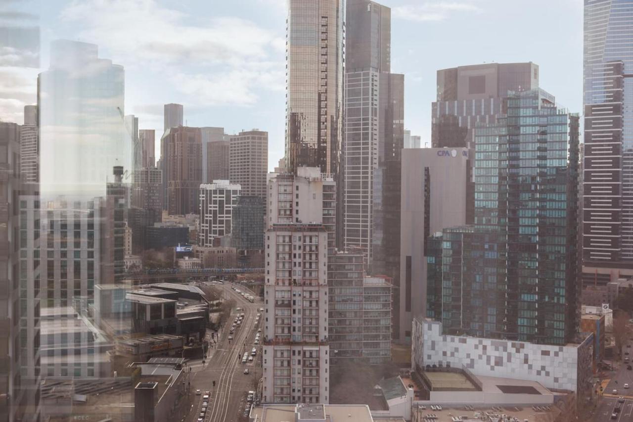 Apartment Elevated Elegance - Your Stylish Urban Sanctuary Melbourne