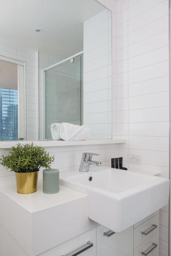 Apartment Elevated Elegance - Your Stylish Urban Sanctuary Melbourne