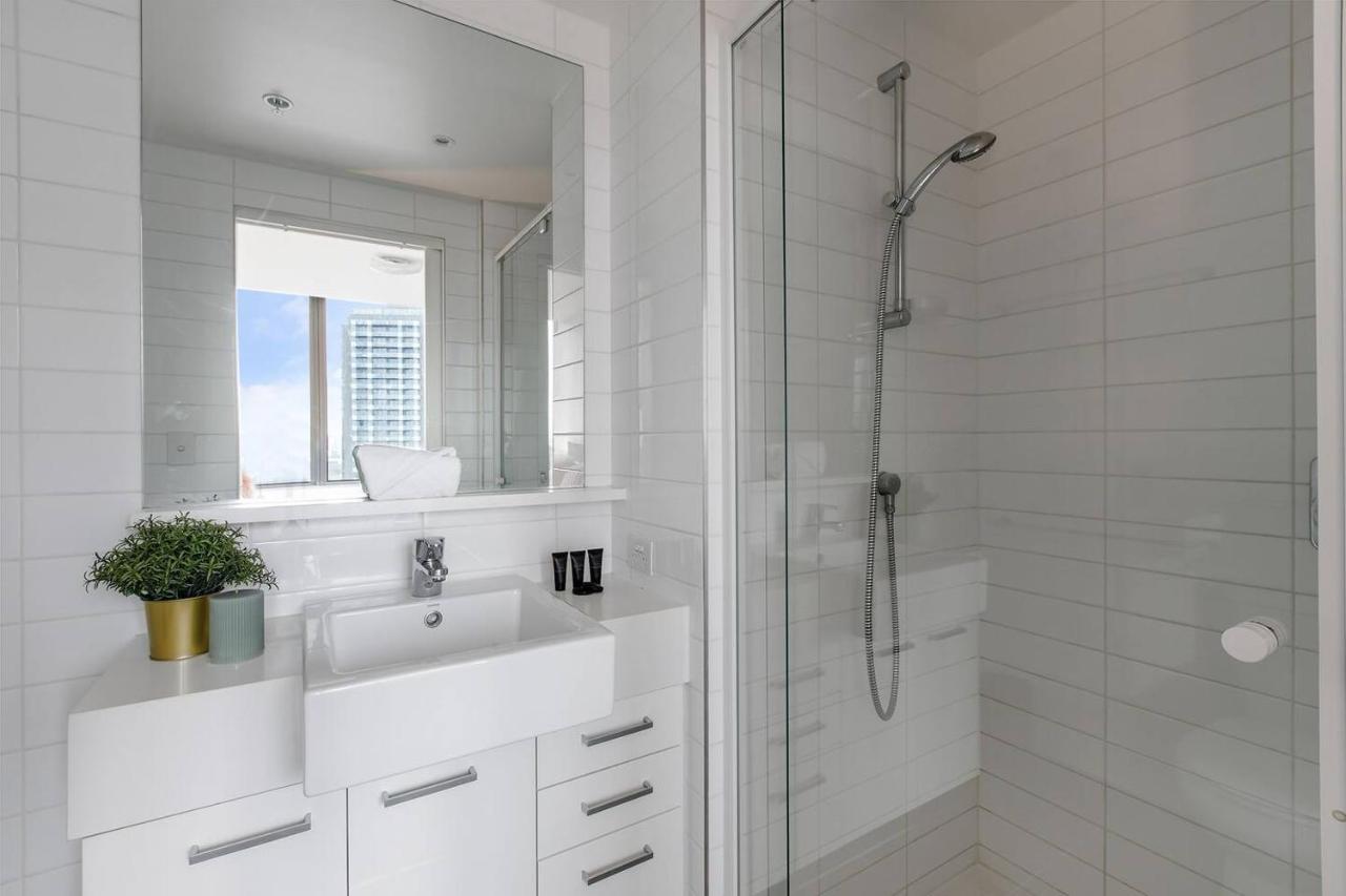 Elevated Elegance - Your Stylish Urban Sanctuary