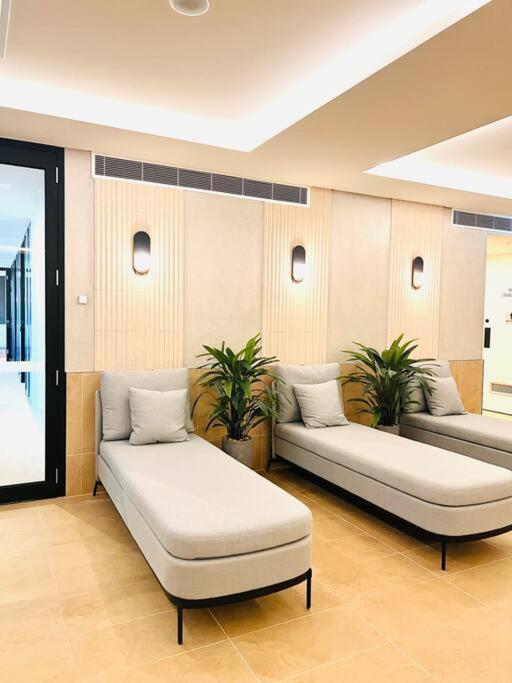 Apartment Anthem Stylish 1br - With Top Amenities And Easy Airport Access