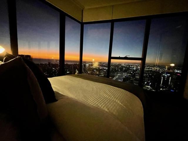 Apartment Grandsuite 3br Near Crown Luxviews *