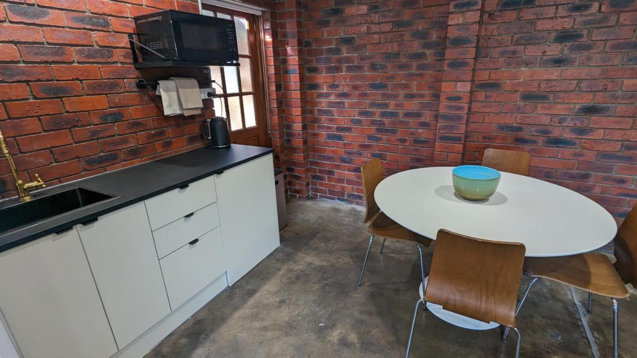 Chic One-bedroom Studio In The Heart Of Elsternwick Guest house Melbourne