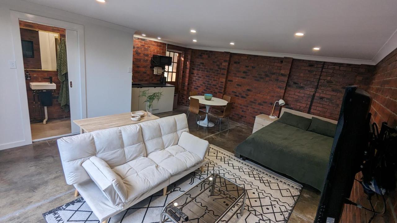 Chic One-bedroom Studio In The Heart Of Elsternwick Melbourne