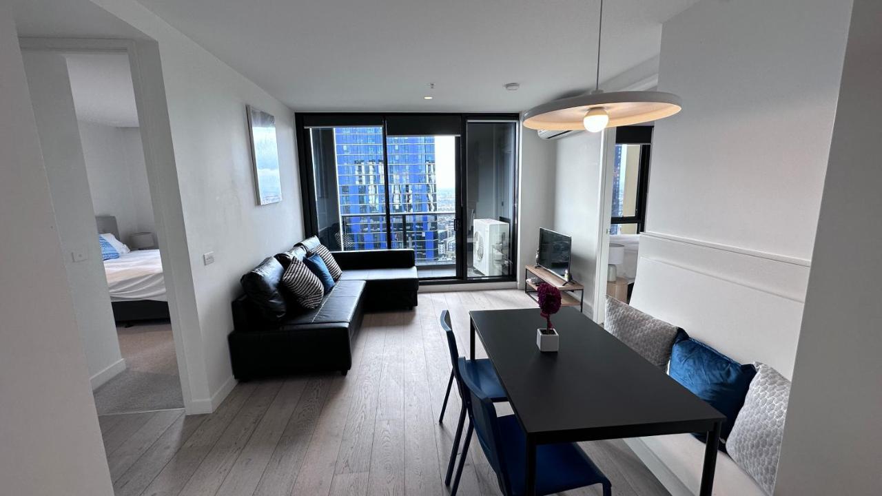 Apartment Nest Meet Empire *