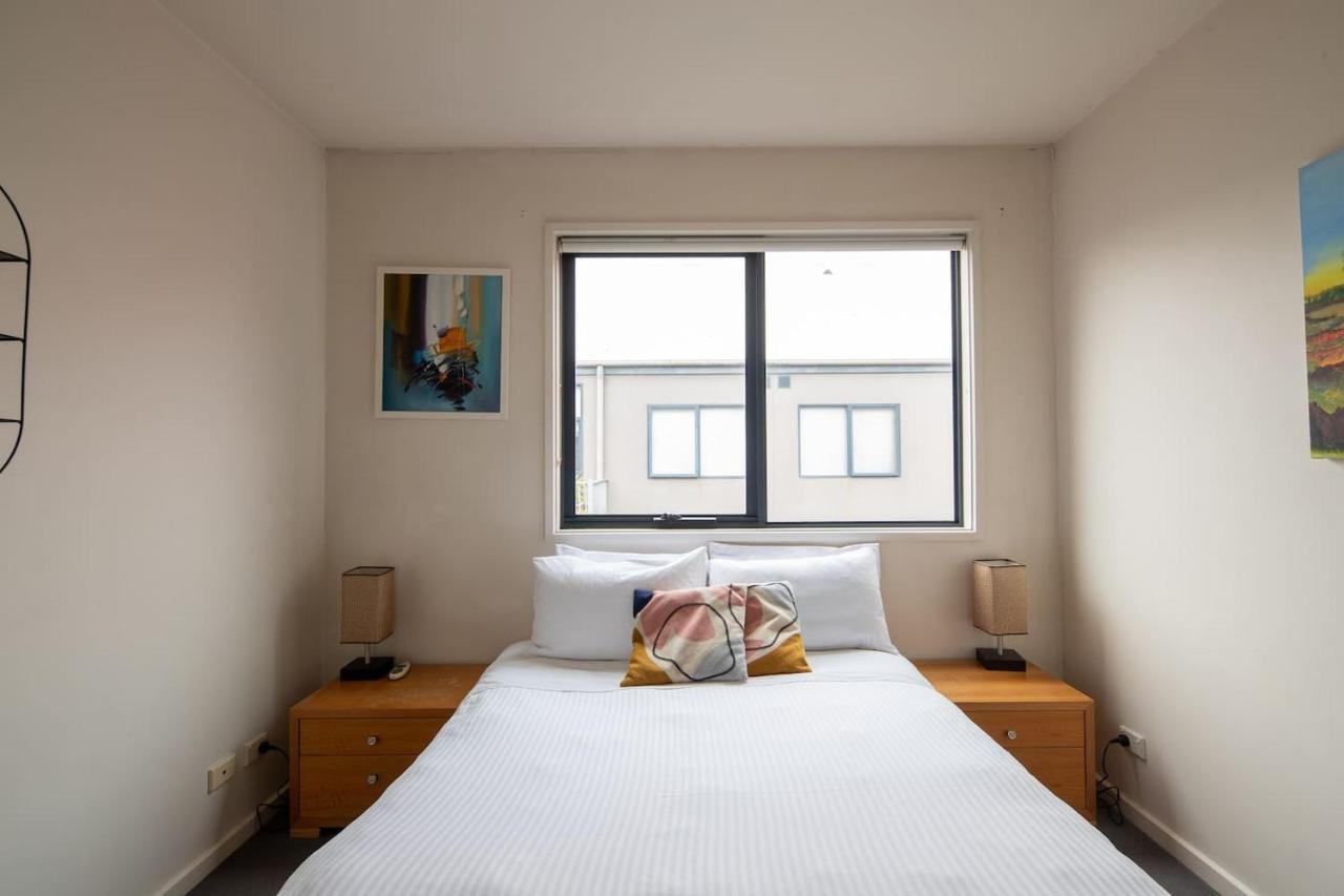 Apartment Collingwood Cool Bordering Vibrant Richmond *