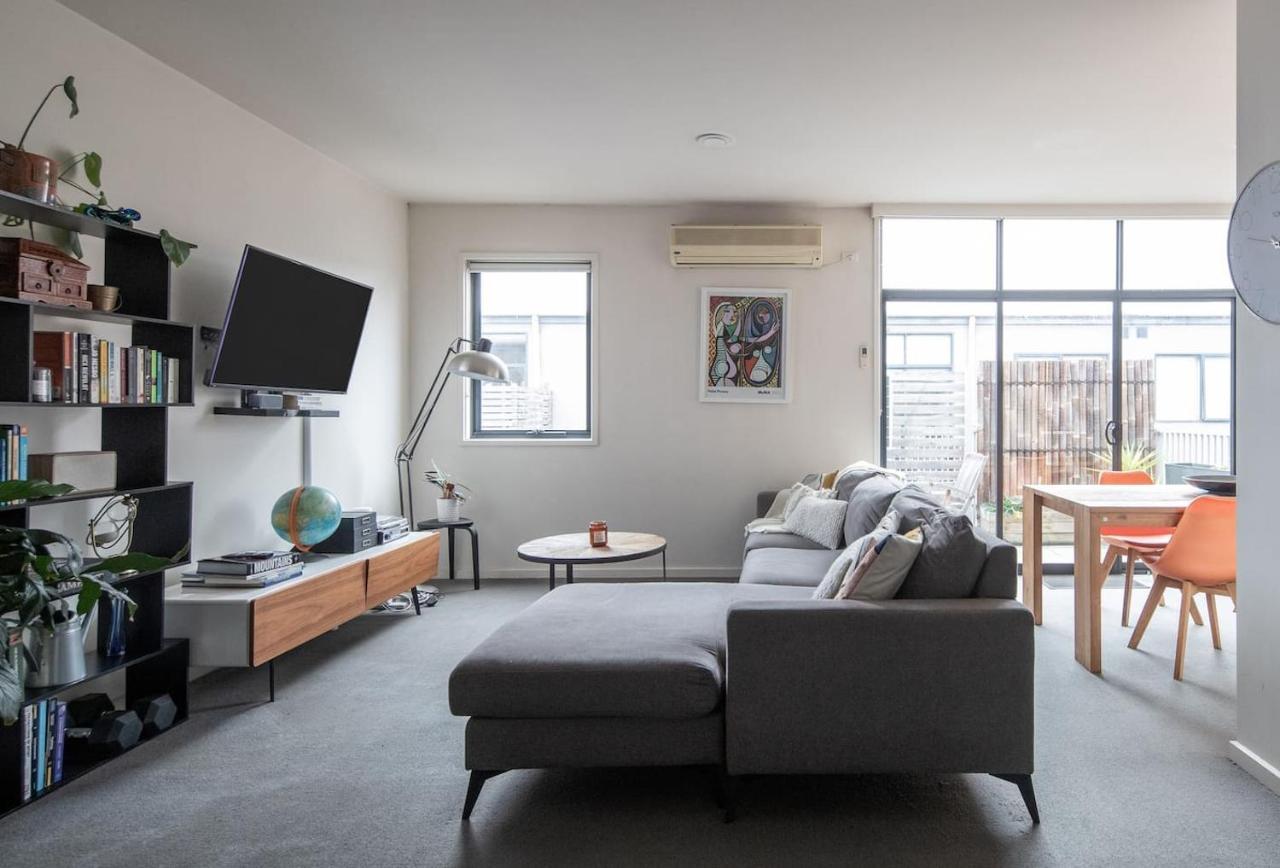 Apartment Collingwood Cool Bordering Vibrant Richmond *