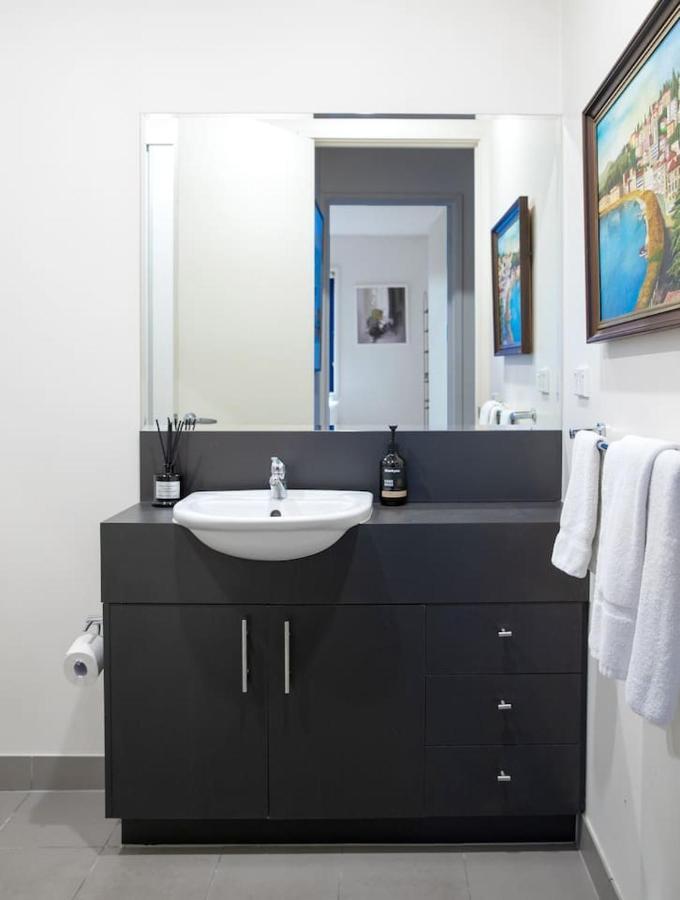 Collingwood Cool Bordering Vibrant Richmond Melbourne