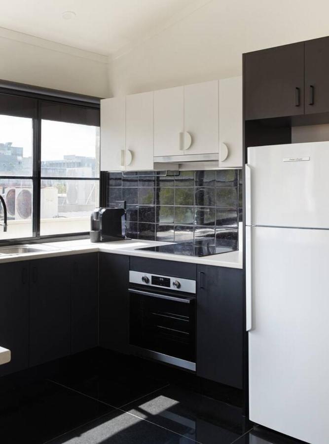 Johnston Creative - A 1950s Warehouse Conversion Apartment *
