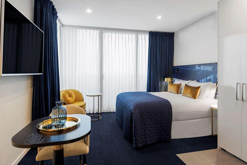Naima Melbourne