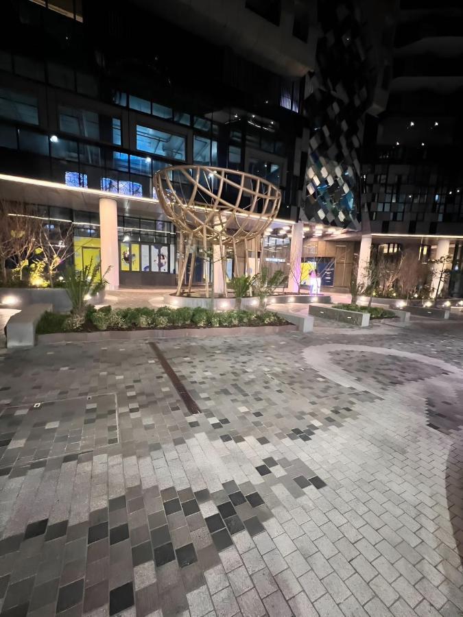 Wsp Spencer St Premium Luxury