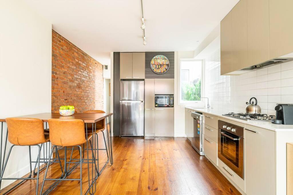 Villa Modern House - 5 Mins To The City, & Free Car Park