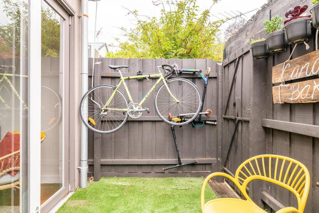 Modern House - 5 Mins To The City, & Free Car Park * Melbourne
