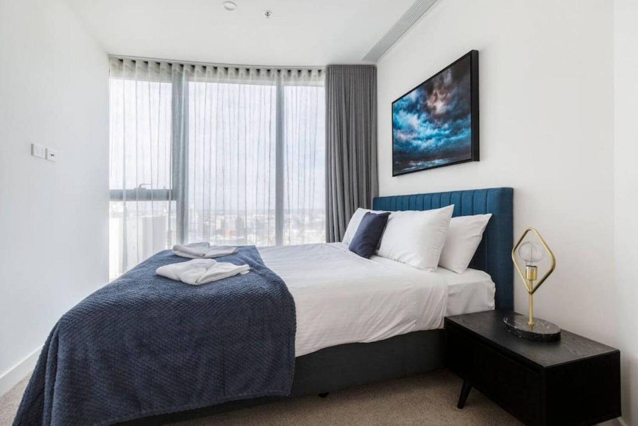 Luxurious 3 Brm Apartment Melbourne
