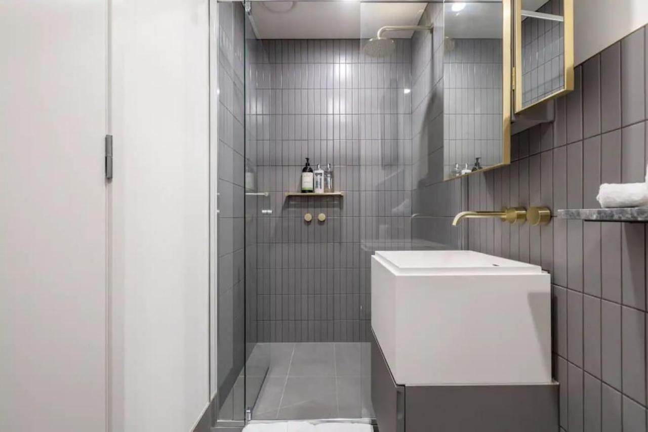 Luxurious 3 Brm Apartment