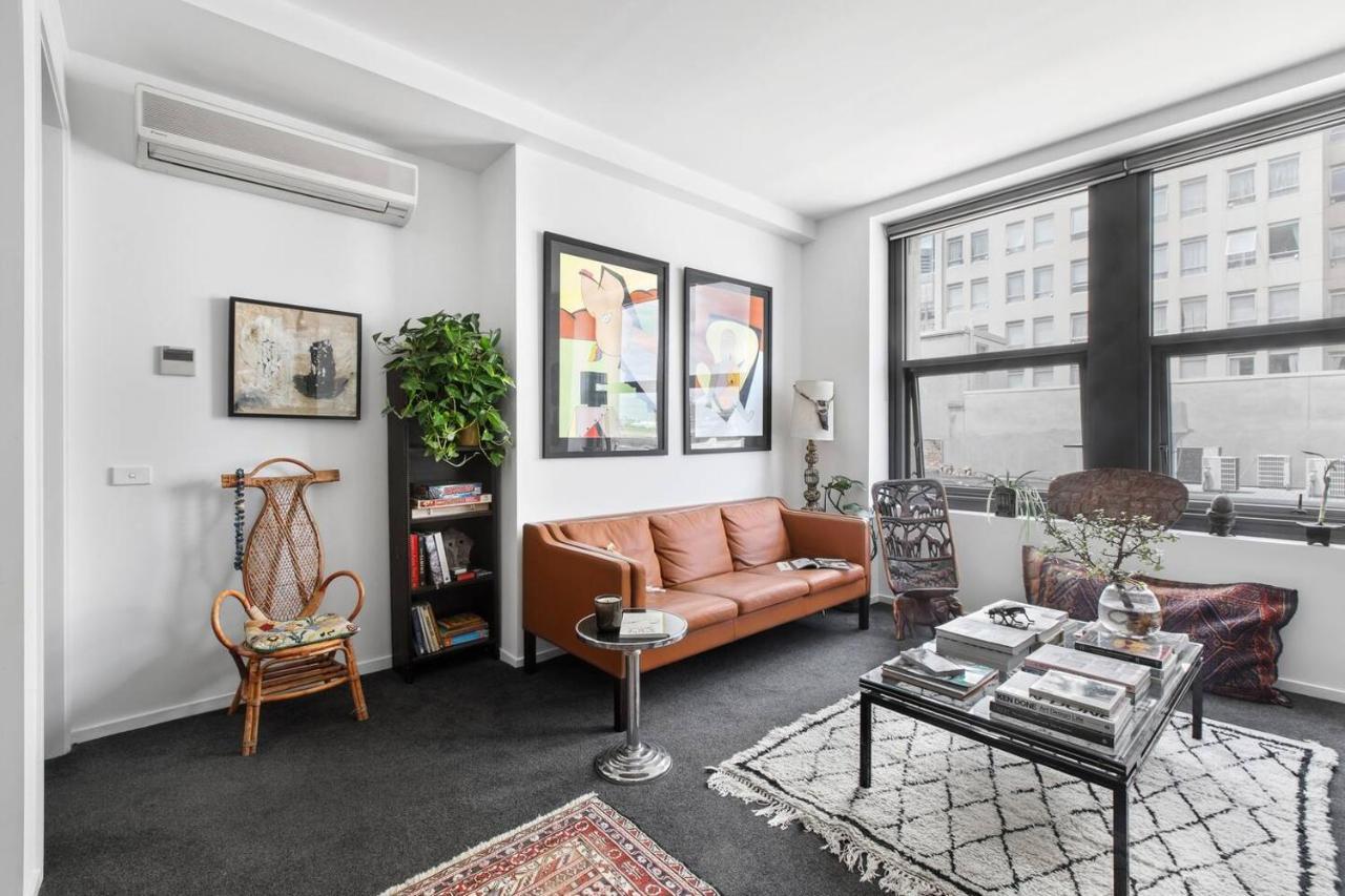 'eclectic On Degraves St' A High-end Heritage Abode Apartment