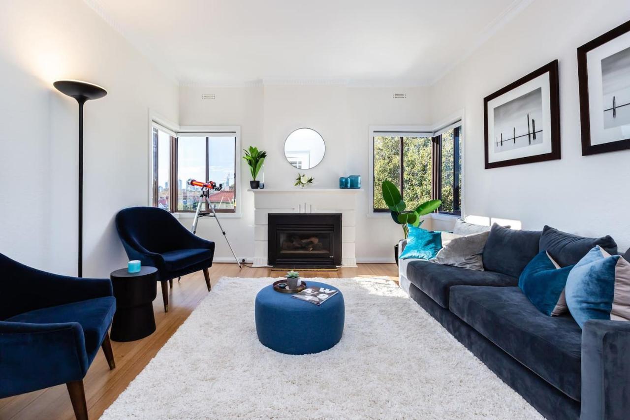 'the Lighthouse' Character-filled Abode Near * Melbourne