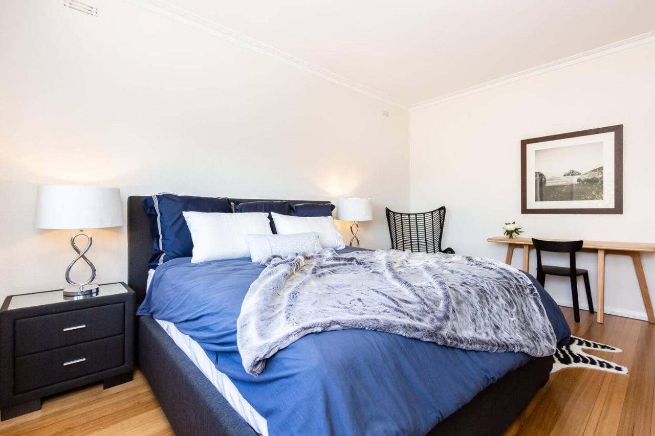 'the Lighthouse' Character-filled Abode Near * Melbourne