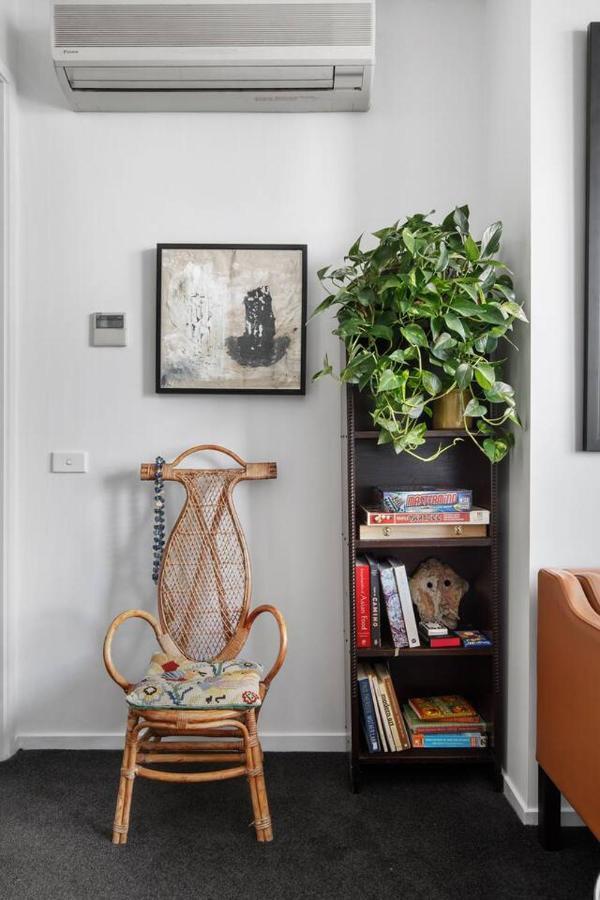 'eclectic On Degraves St' A High-end Heritage Abode