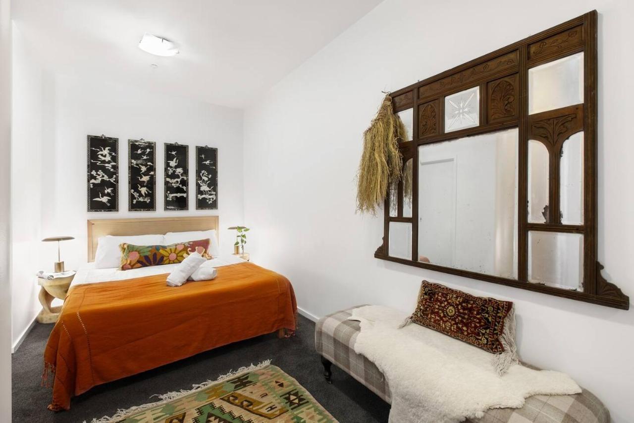 'eclectic On Degraves St' A High-end Heritage Abode Melbourne