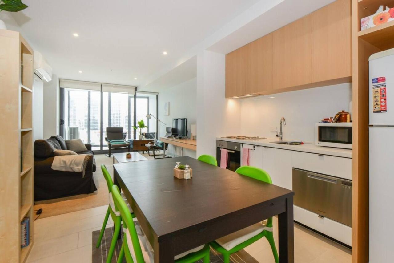 Backpackers' Delight With Sprawling Views *