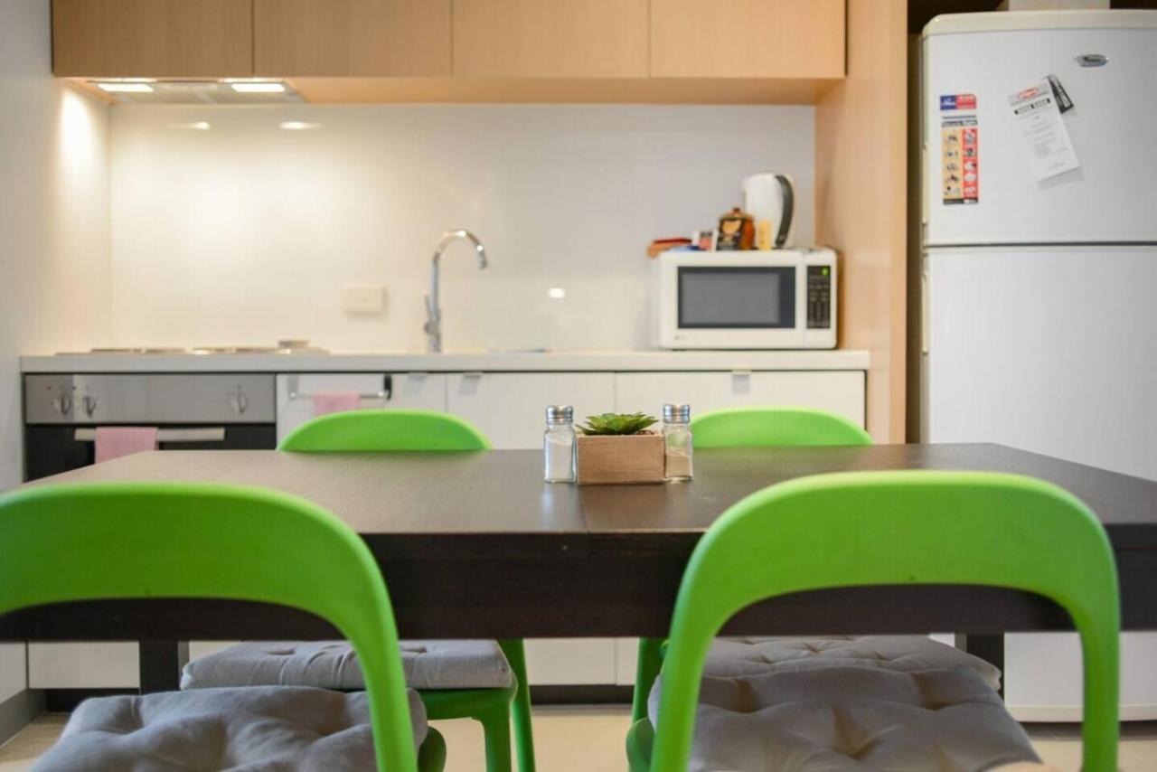Backpackers' Delight With Sprawling Views Apartment Melbourne