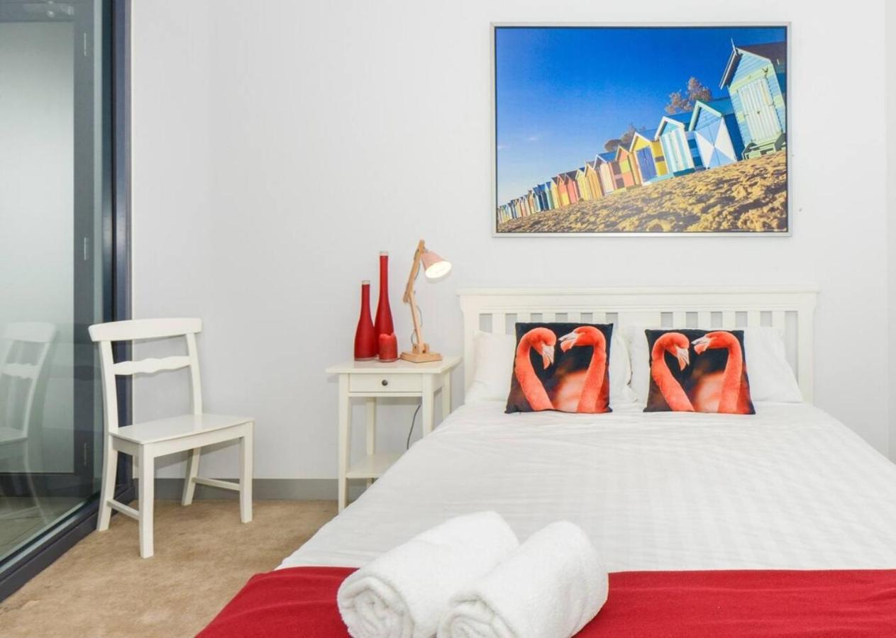 Apartment Backpackers' Delight With Sprawling Views