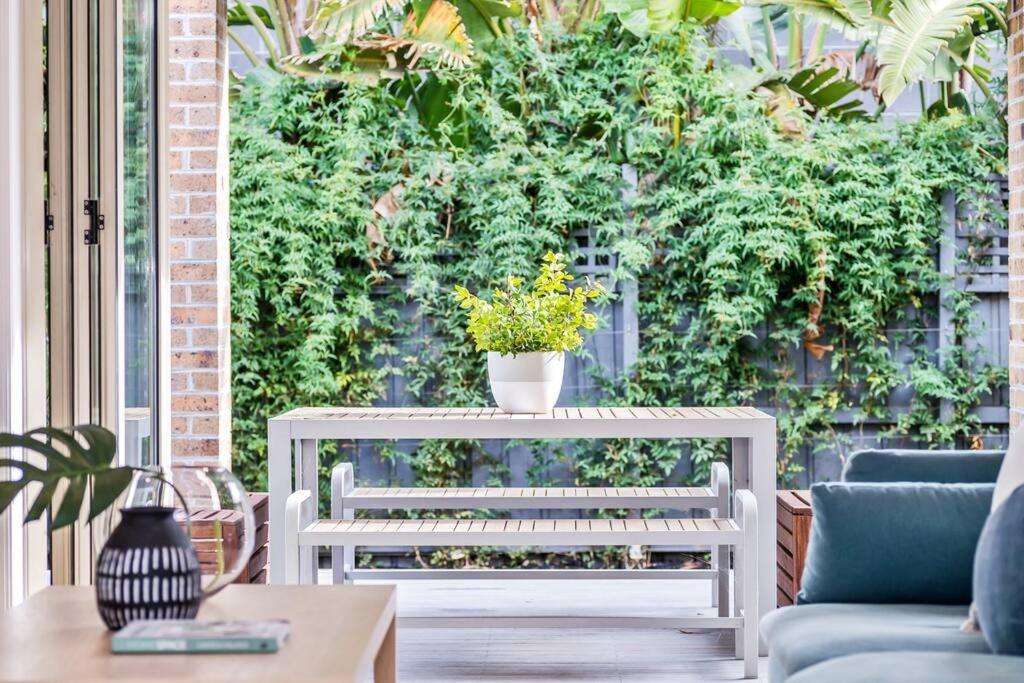 Spacious Luxury Hampton - Park Front Melbourne