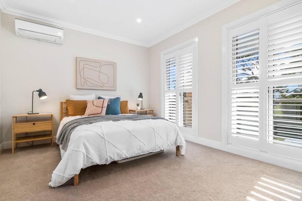 Spacious Luxury Hampton - Park Front