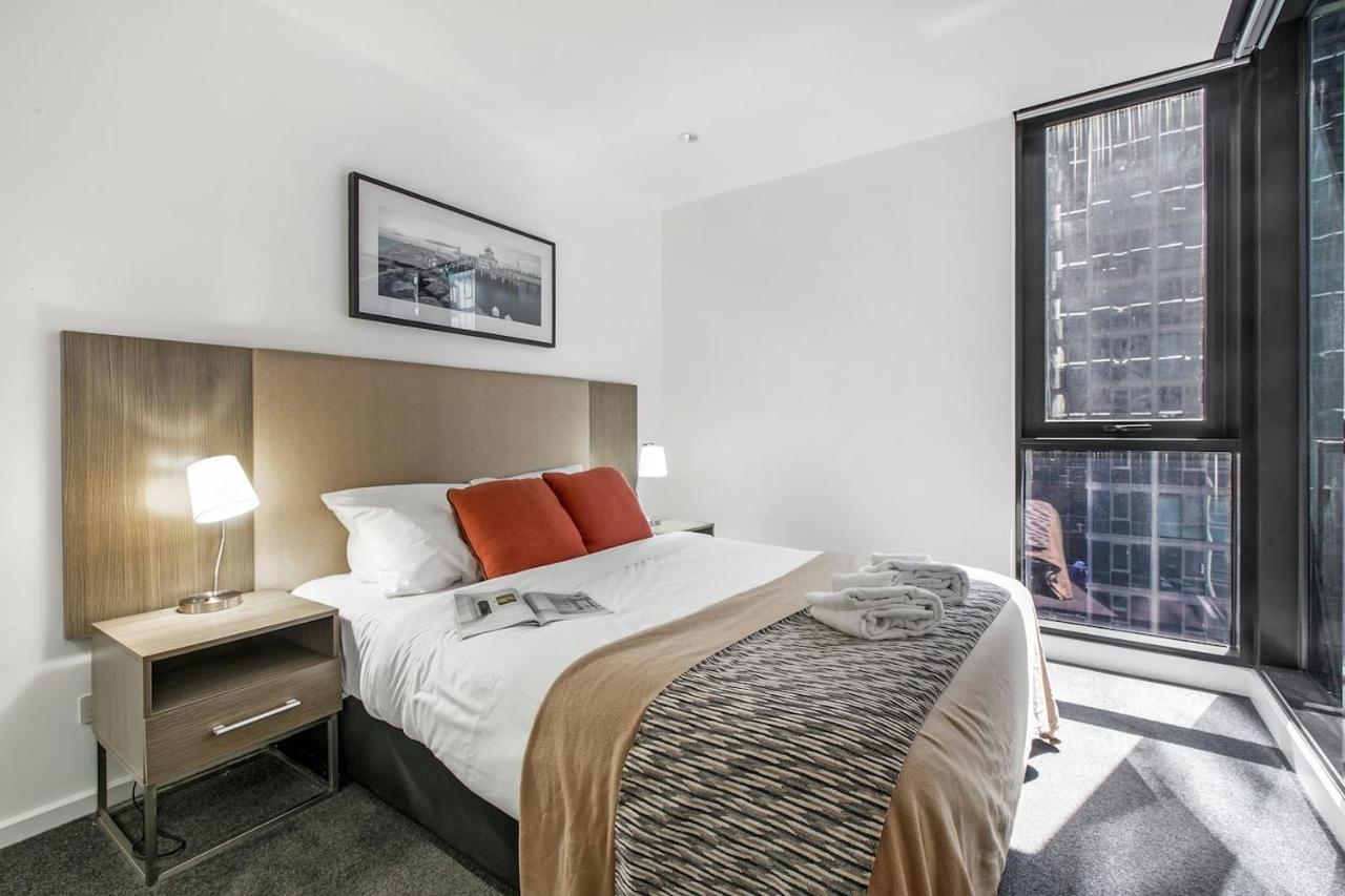 Kavanagh Cool - A Resort-style Pad Melbourne