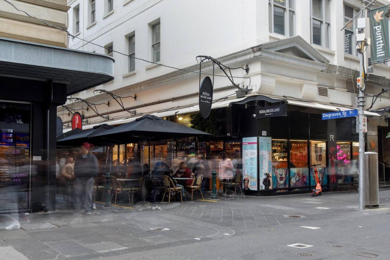 Majorca Classic - Boutique Flinders Lane Balcony Pad *