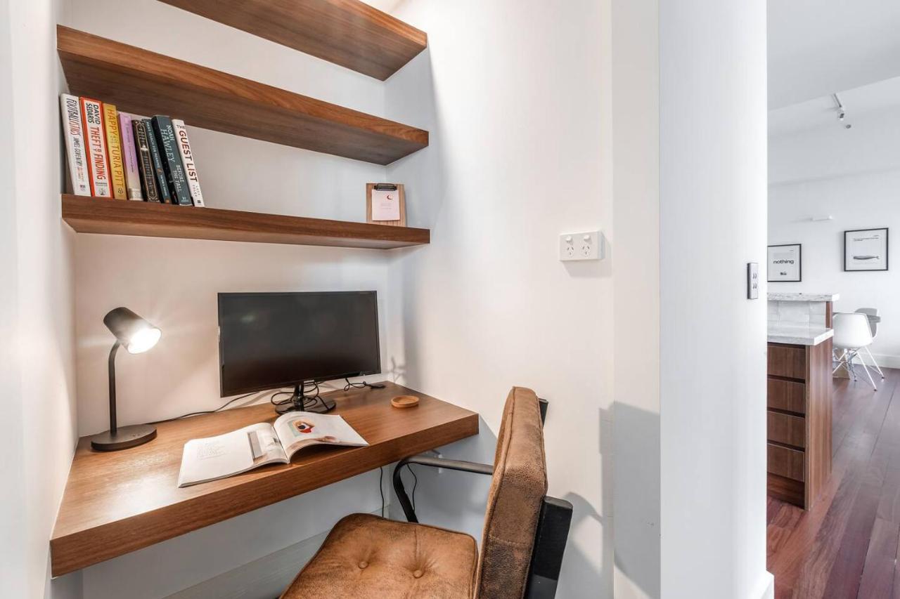 Majorca Classic - Boutique Flinders Lane Balcony Pad * Melbourne