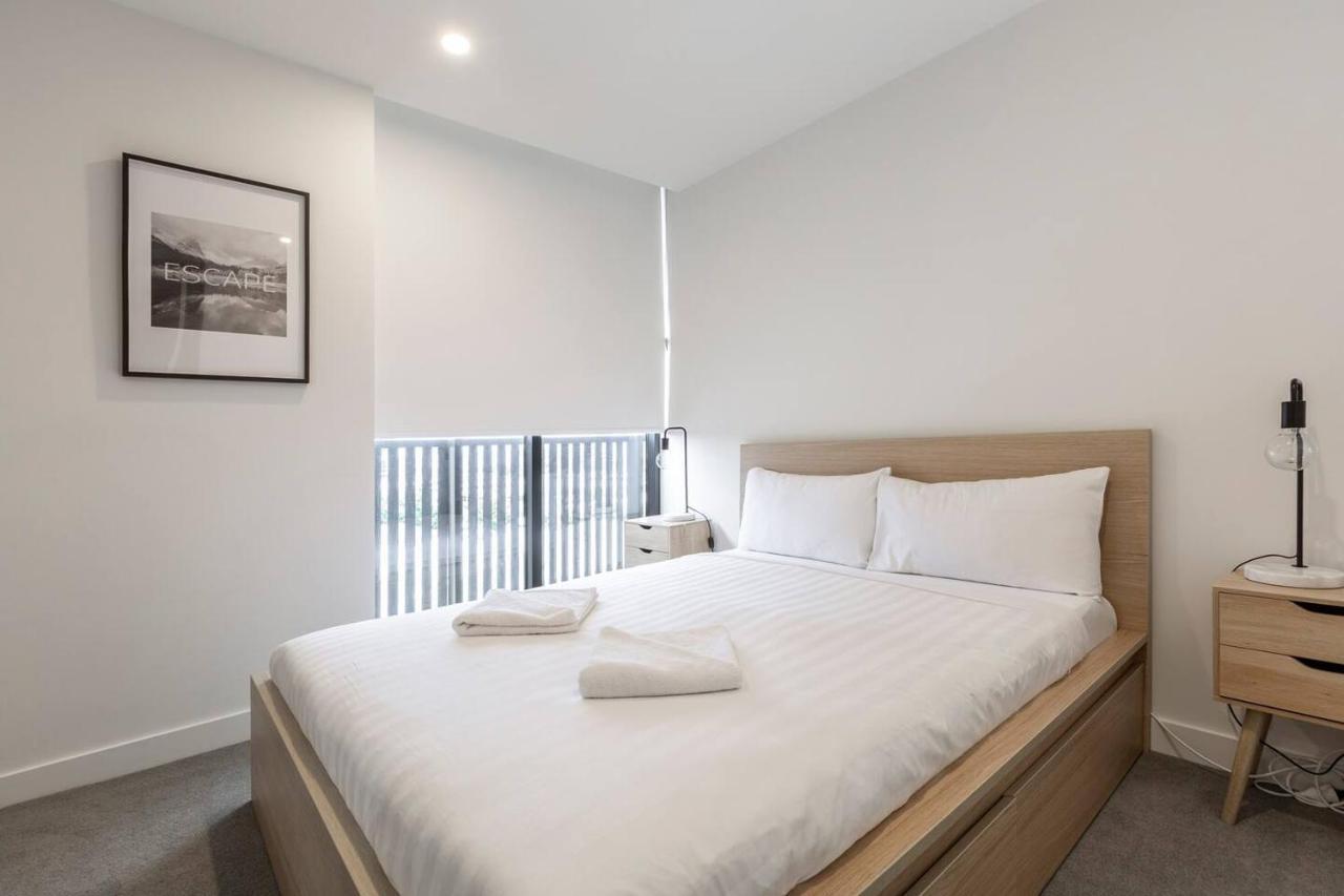 Southside Contemporary - Balcony With Views Melbourne