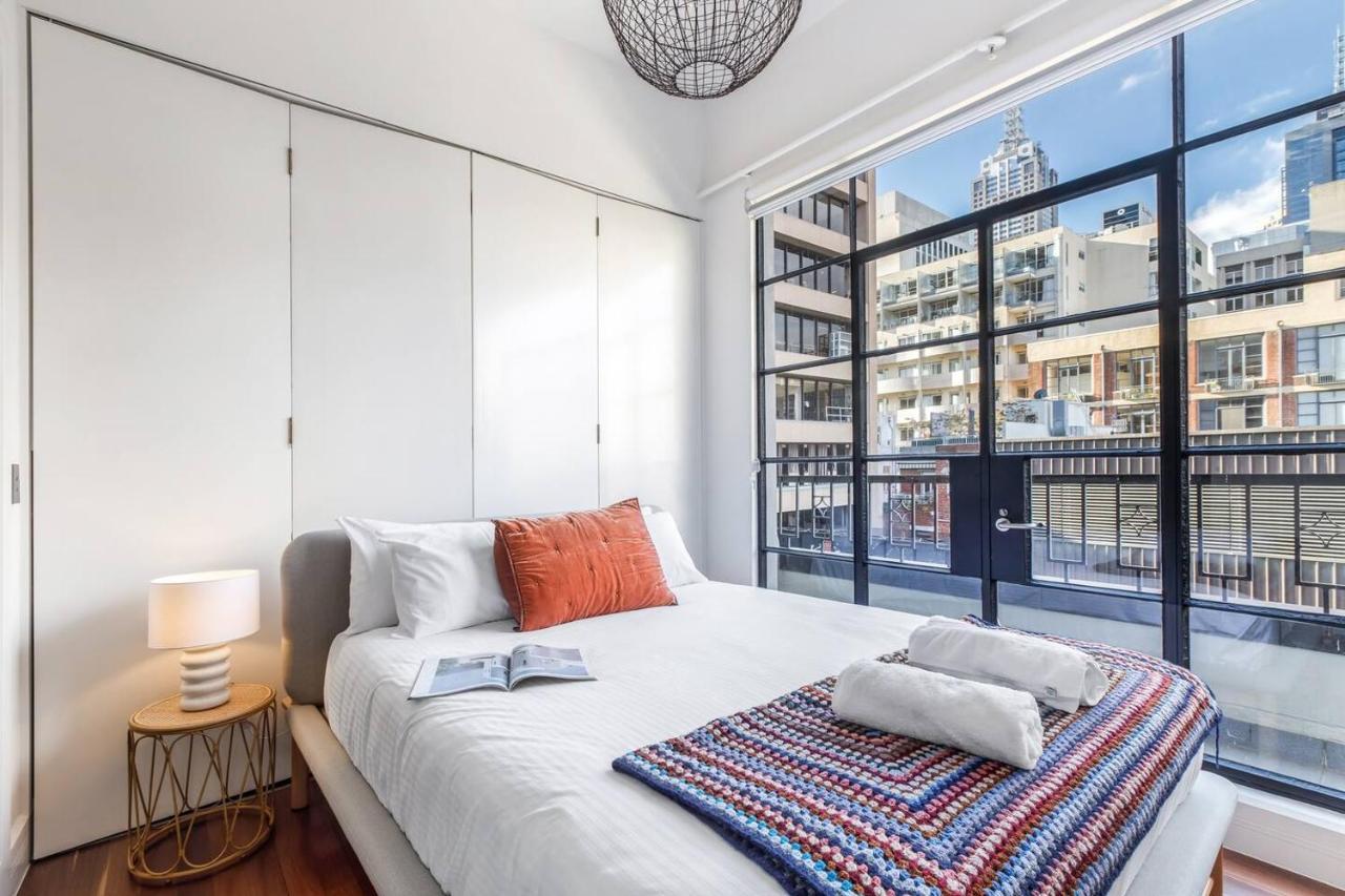 Majorca Classic - Boutique Flinders Lane Balcony Pad Melbourne