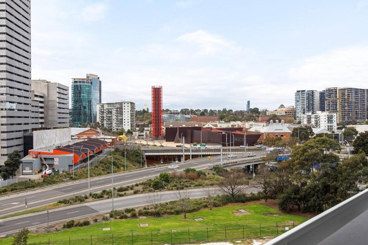 Apartment Southbank Palms - Balcony Pad Melbourne
