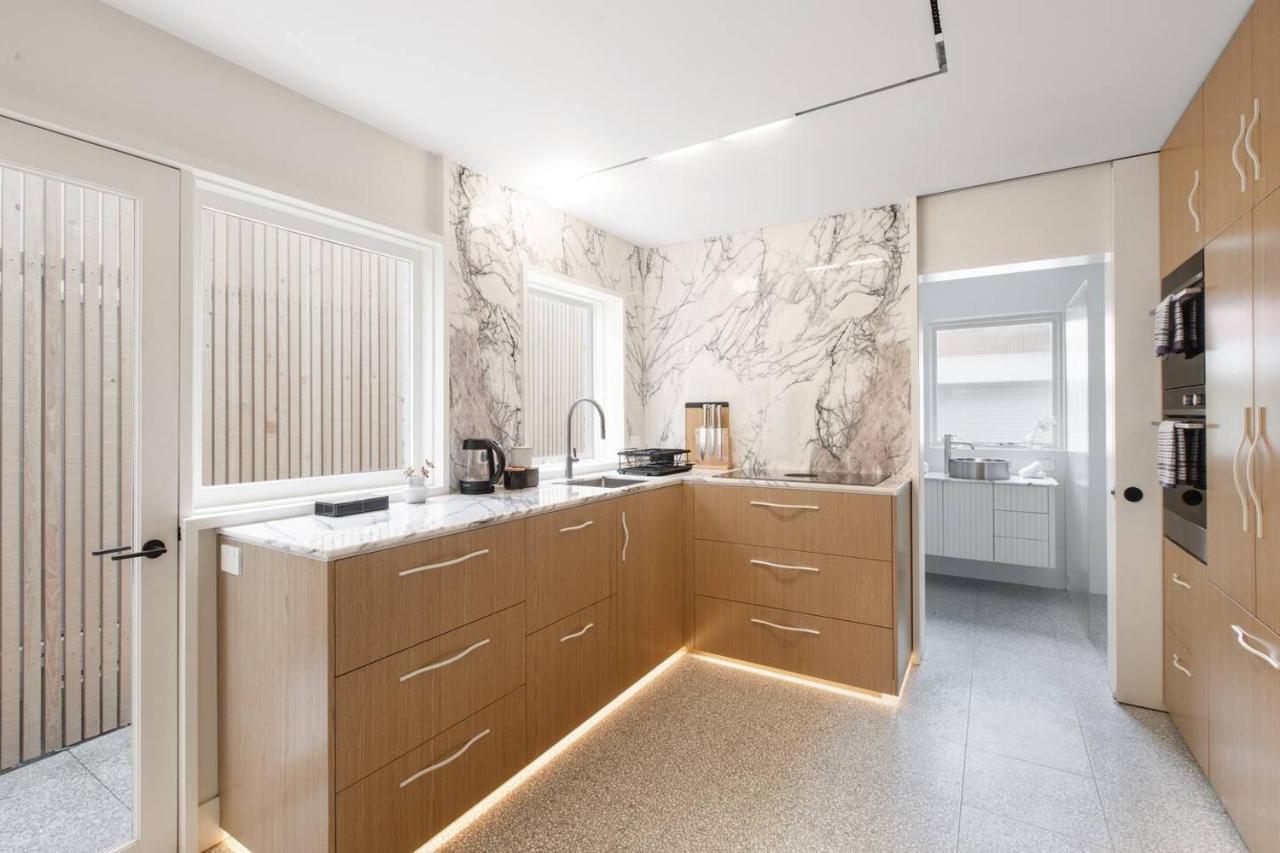 The Cloud - A Sumptuous Scandi Terrace Retreat Holiday home *