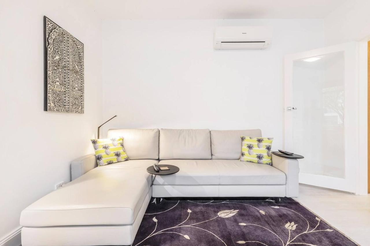 Apartment 'the Courtyard Chateau' Fresh And Modern Off Toorak Rd Melbourne